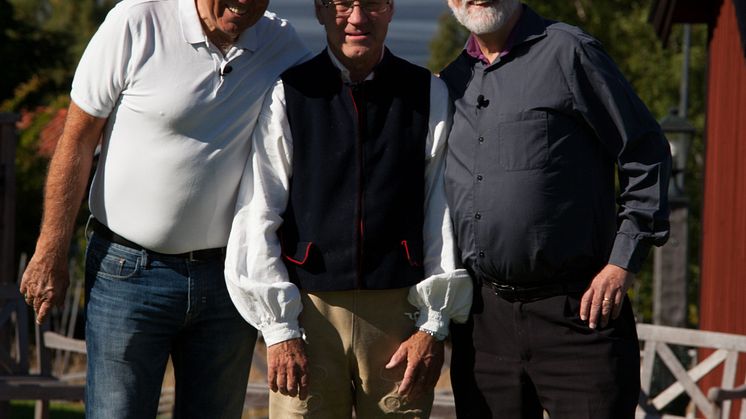Ingvar Oldsberg och Björn Hellberg med Klockar-Per, ägare av Klockargården i Tällberg