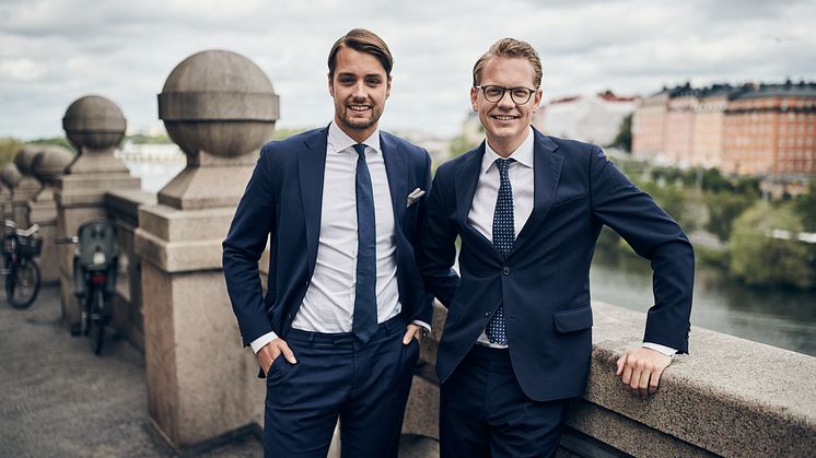Marcus Hjelte (höger) och Marcus Hemrin (vänster) med lång erfarenhet av bostadsmarknaden i Bromma tar över driften av Bjurfors Bromma