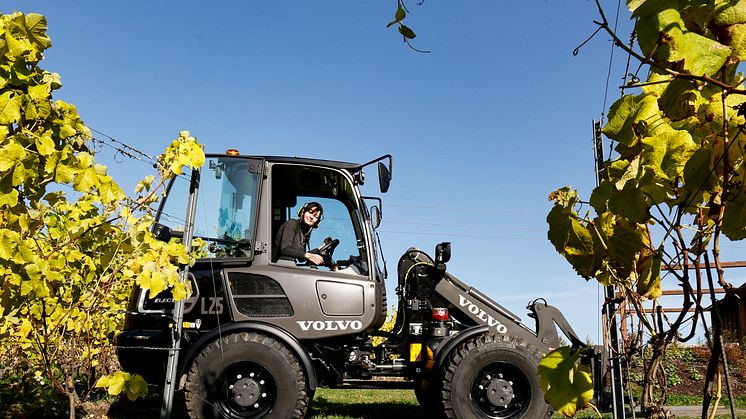 Volvo L25 Electric i drift på Ästad Vingård