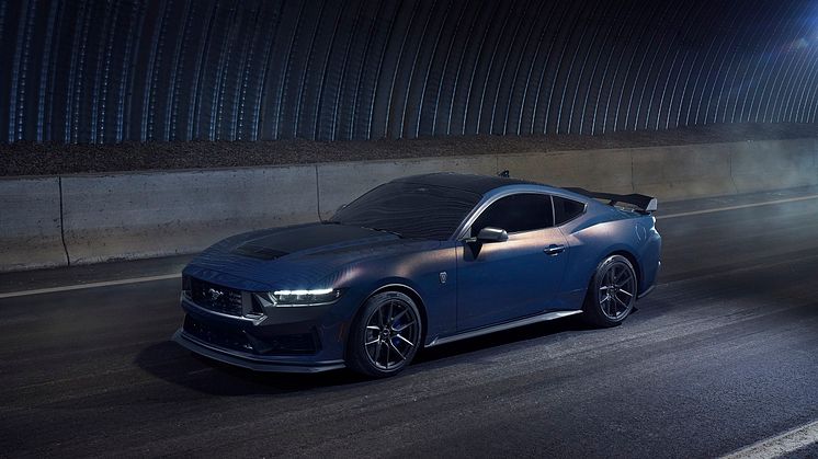 Mustang Dark Horse 05