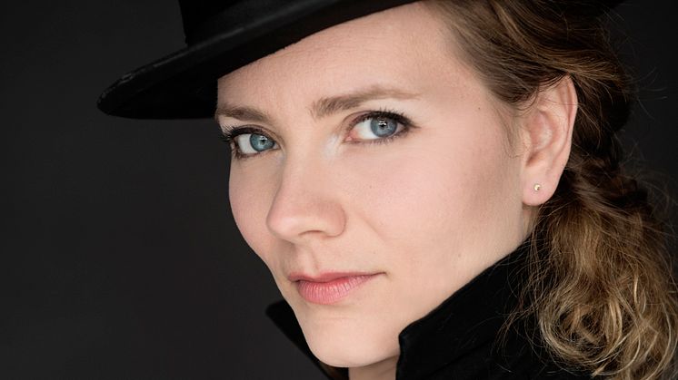 Denise_Beck_3_Photo_by_ Neda_Navae