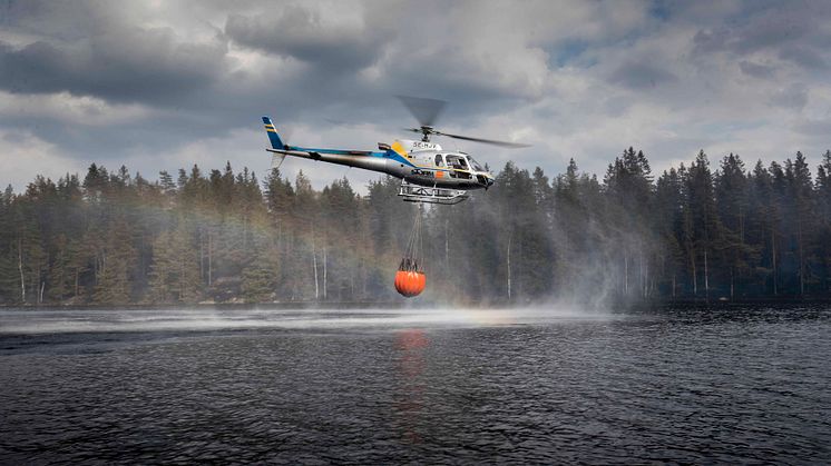 ​Avtalet för tjänsten med helikoptrar för bekämpning av bränder i skog och mark går ut vid årsskiftet. MSB inleder därför nu en ny upphandling för att säkra den här resursen även kommande år. 