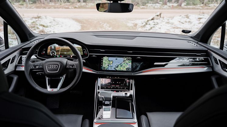 Audi Q7 TFSI e (Navarreblå)