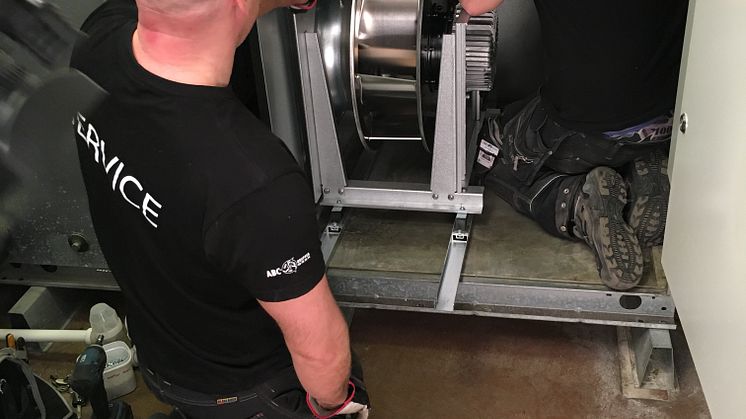 Installationsfilm: Byte av kammarfläkt i aggregat