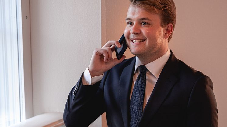 Felix Jacobsson är ny mäklare hos Bjurfors Uppsala. 