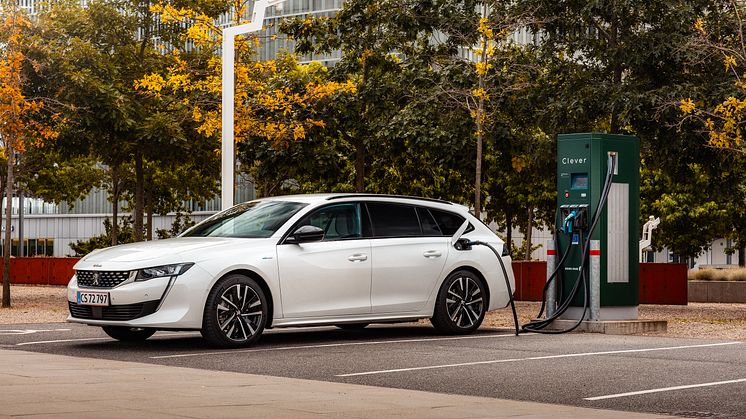PEUGEOT 508 plug-in hybrid er kåret til Årets Firmabil i Danmark 2021