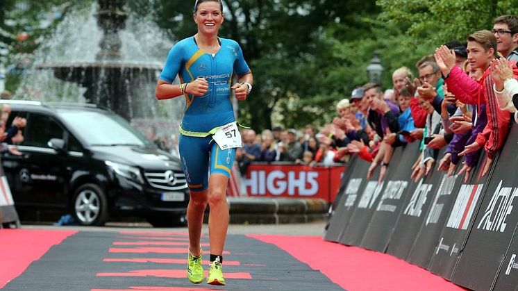 Triathlonstjärnan ser fram emot att tävla på hemmaplan  
