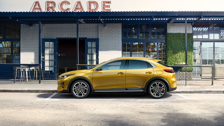 Den nye KIA XCeed er på én gang praktisk og rummelig samtidig med at den ser brand godt ud