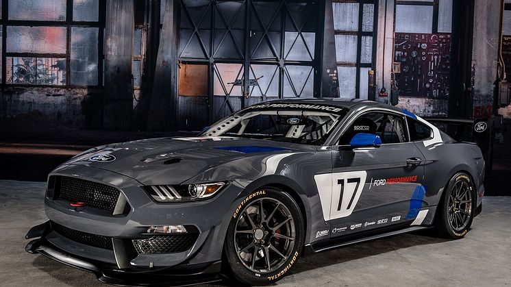 Divize Ford Performance představila na SEMA 2016 nový závodní Mustang GT4