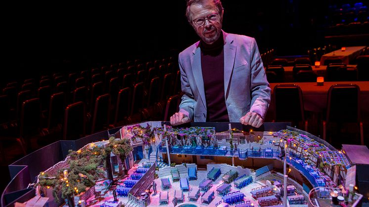 Björn Ulvaeus och modellen av Mamma Mia! The Party på Rondo