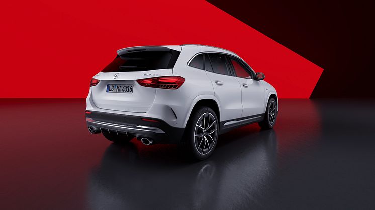 Mercedes-AMG GLA 35 4MATIC