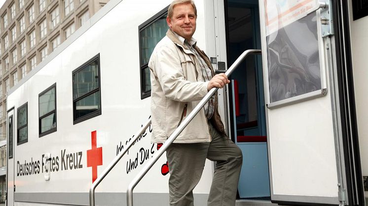 Ein Blutspendemobil des DRK-Blutspendedienstes. © DRK-Blutspendedienst Ost/Foto: Guido Rehme