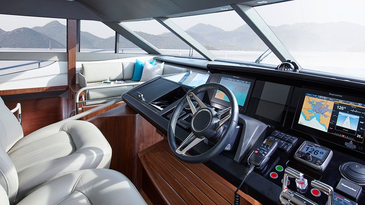 High res image - Princess Motor Yacht Sales - Princess 75 interior helm