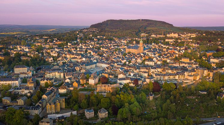 Kirchenstolz und lebendiges Brauchtum prägen die Bergstadt Annaberg Buchholz