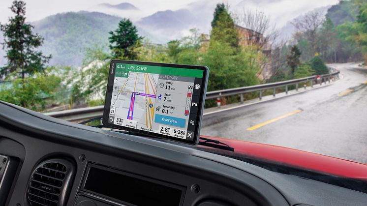 Ausgestattet mit den wichtigsten Features für LKW-Fahrer: die neuen Modelle der dēzl-Serie.