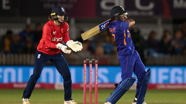 Kaur (pictured) and Mandhana saw India home. Photo: Getty Images