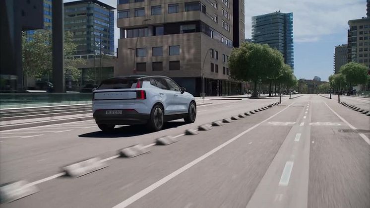 313976_Volvo_EX30_-_exterior_running_footage_b-roll.mp4