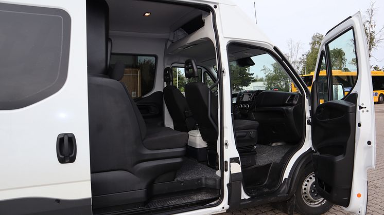 9 IVECO DAILY vorevogn med specialopbygning til Leth Beton