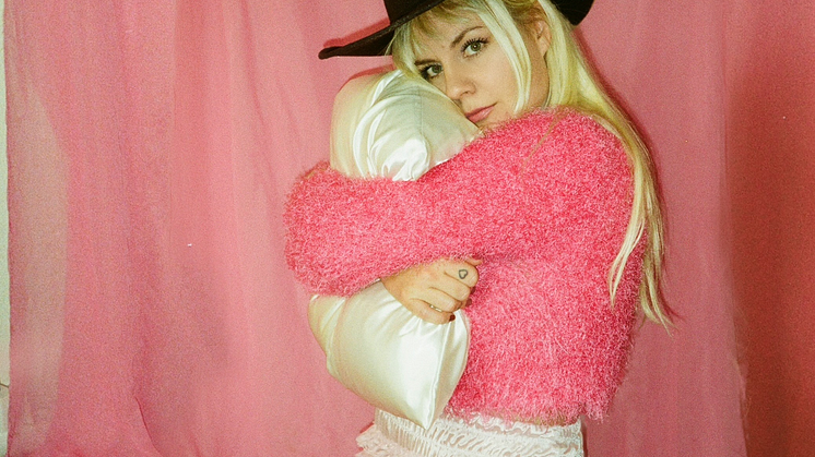 MAJA FRANCIS #1 Emelie Eriksson (1)