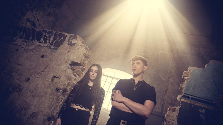 BIRDY + RHODES = SANT
