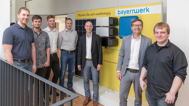 So kommt die Energiezukunft ins Haus: Bayernwerk bietet neues „Solar- und Speicherprodukt“ 