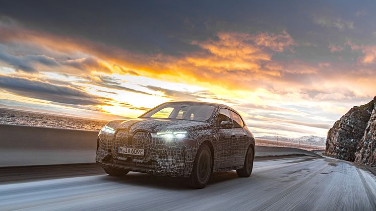 BMW iX i Norge