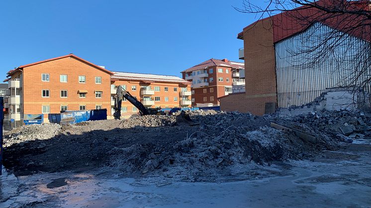 Den tidigare fastigheten är riven, och nu går arbetet vidare för att hitta en väg framåt för bygglov för Lekatten 15. Foto: Emelie Nyberg