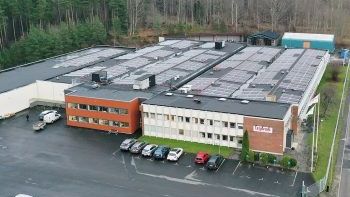 solceller från sidan.jpg