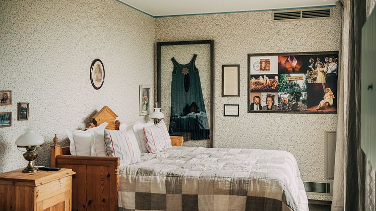 BO I DUVEMÅLA ELLER SOV SOM EN POPSTJÄRNA I ABBA GOLD-rummet – Pop House Hotel presenterar nya tema rum med koppling till svensk musik! 