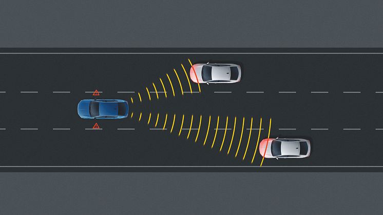 Opel-Insignia-Lane-Change-Inside-Blind-Zone-Alert-510052
