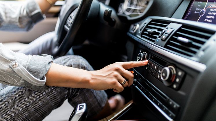alltours wirbt mit neuen Werbespots bundesweit und reichweitenstark im Radio.