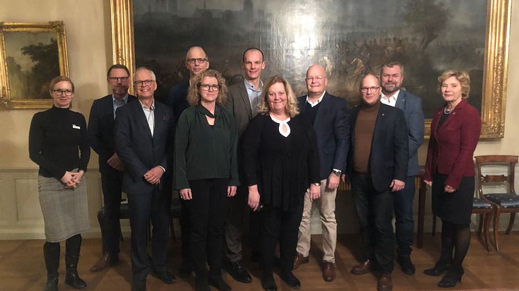 ​Storföretag bjöds in för att diskutera järnvägen mellan Oslo och Stockholm