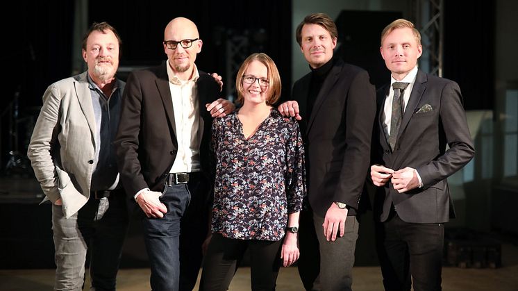 F.v.: Bent Sørensen (Danmark), Antti Auvinen (Finland), Þórunn Gréta Sigurðardóttir (Island), Martin Jonsson Tibblin (Sverige) og president i NKR Jørgen Karlstrøm (Norge). Foto: Maarit Kytöharju.