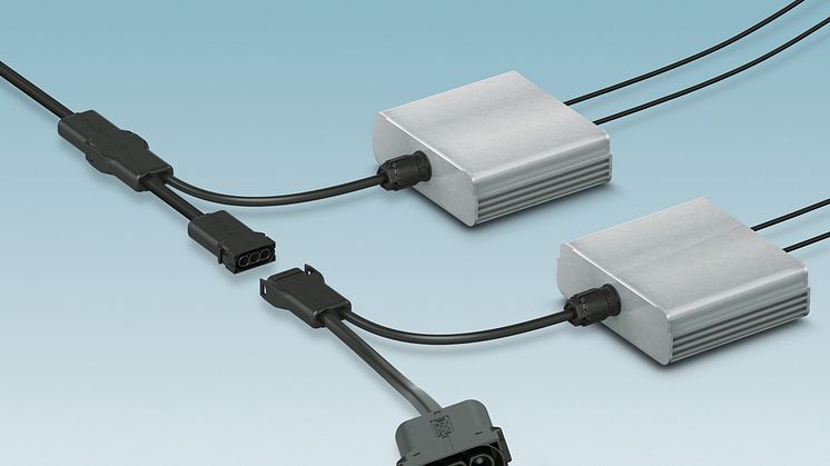 Compact AC connection for photovoltaic micro inverters