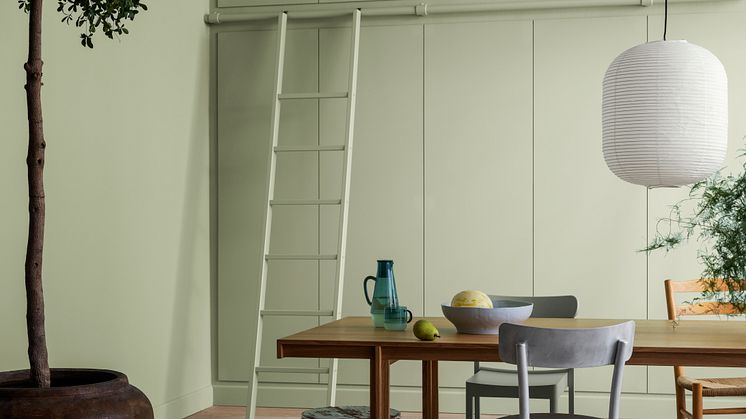 Jotun-LADY-7038-Dusk-Green-skap-tak-stige