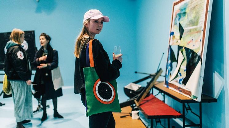 Kunstvandring for ungdom med Blikkåpner, starter på Kunstnernes Hus