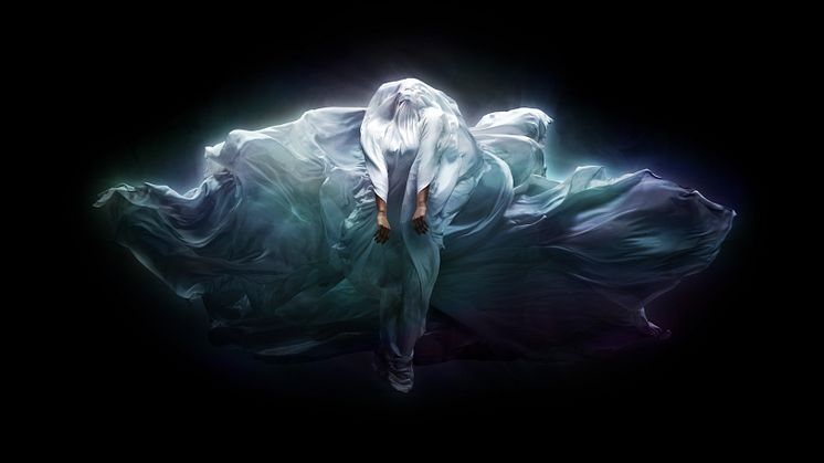 Skånes Dansteaters nya dansföreställning Out of the Blue spelas på Malmö Opera 4 dec 2021 – 9 jan 2022.