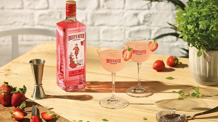 The 5 «Must Try»-Beefeater PINK Cocktails for Valentine’s Day! 