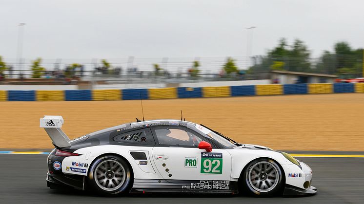 Porsche 911 RSR (92) Porsche Motorsport, Frederic Makowiecki, Earl Bamber, Joerg Bergmeister