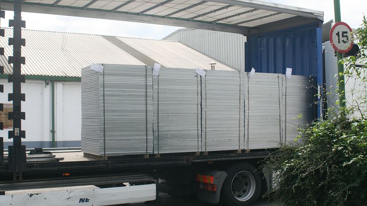 LON 15 15 Five arrested in Tottenham for £1m tax evasion  2