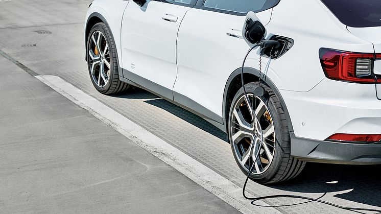 Continentalin koko autonrengasvalikoima soveltuu sähköautoihin
