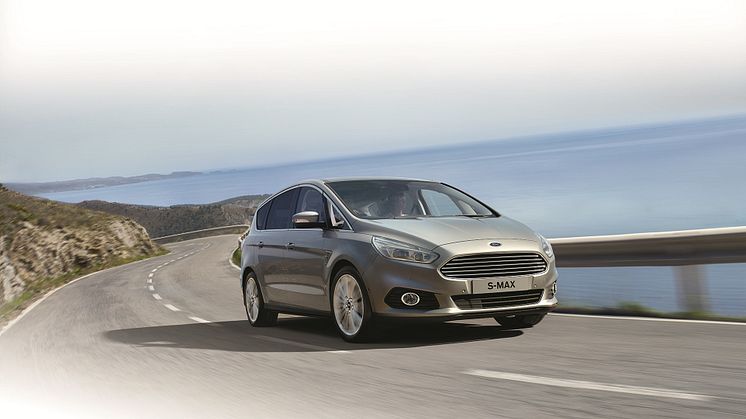 Nye Ford S-MAX er først ute med intelligent  fartsbegrenser og andre smarte innovasjoner