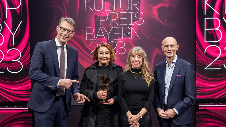 Abou-Chamat-Adidal-pressefoto-kulturpreis-bayern-2023_3287.CR3