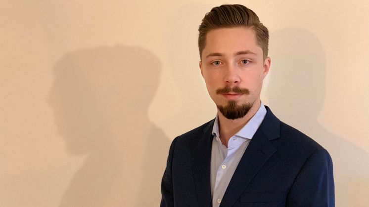 Carl-Johan Alkstål blev med sin idé Greentravel utsedd till en av de tjugo bästa idéerna i höstens upplaga av Venture Cup IDEA.