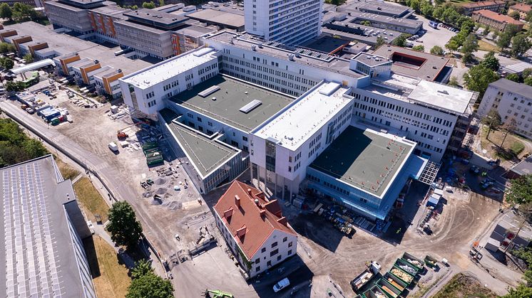 Vid Mälarsjukhuset, som är Sörmland största sjukhus uppförs en ny modern akutvårdsbyggnad, E62. Bild NCC.