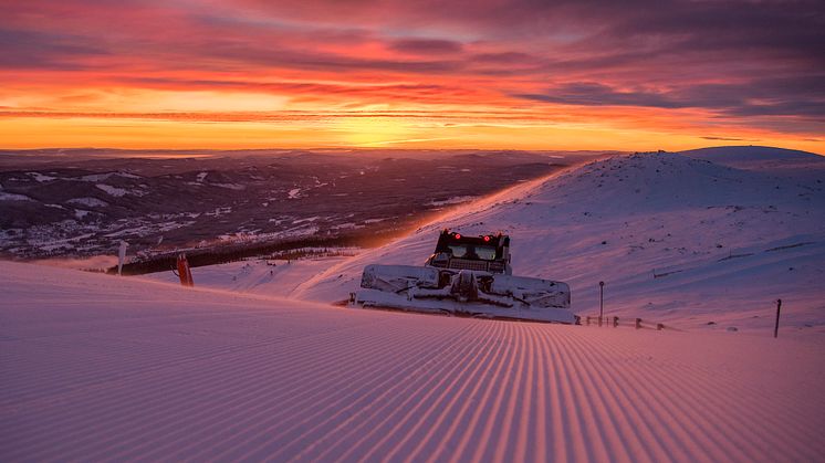 Klargjør bakker i Trysil. Foto: Ola Matsson