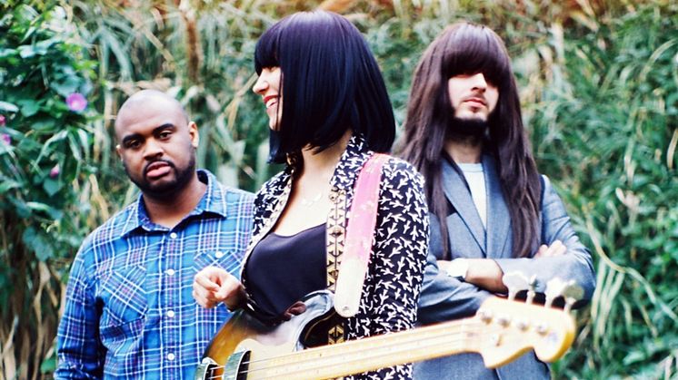 Khruangbin surfer på en bølge af transatlantisk thai-funk i VEGA