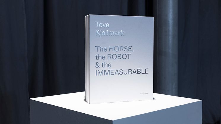 Bokomslag_Tove Kjellmark_The Horse, the Robot and the Immeasurable_2_2002
