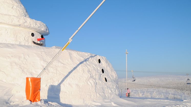 Snögubben Gustav - rekordtidig och störst genom tiderna