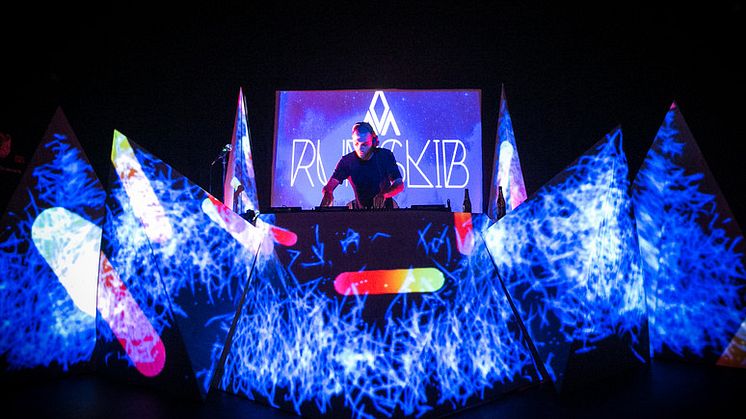 Endnu en electro-rejse med Rumskib i VEGA